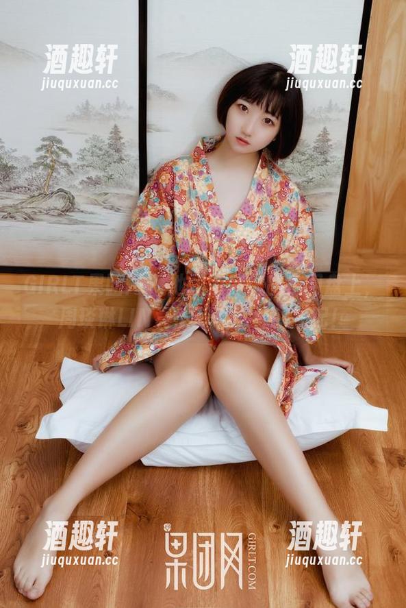 GIRLT果团网-周琰琳LIN GIRLT果团网 - 她的短裤作品在网盘上,周琰琳LIN竟然藏着这样的搭配!