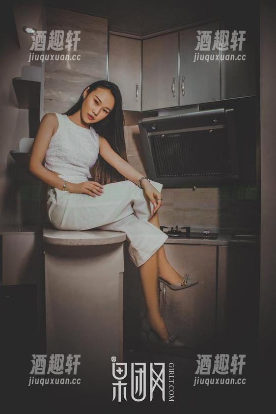 GIRLT果团网 果团网这种湿漉漉的氛围,私拍和美图的完美结合,进浴室之前得想好…
