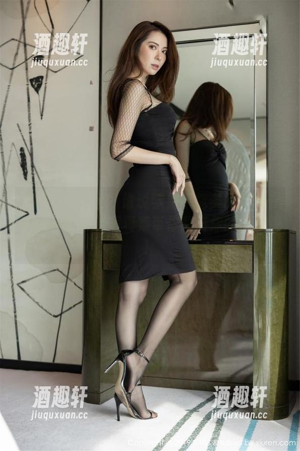 IMiss爱蜜社 - 谁说学姐不能美丽？Winki丝姬的最新写真集带你翻转你的学术观！