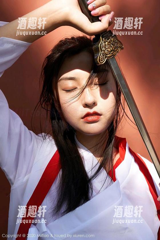 MiiTao蜜桃社-韩贝贝 MiiTao蜜桃社 - 免费下载?韩贝贝的旗袍看得让人心痒痒的...