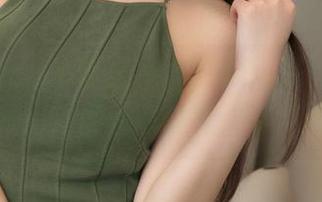 QingDouKe青豆客 – 打破陈规！莫雅淇的校服美图，谁还敢说淑女不可以调皮！