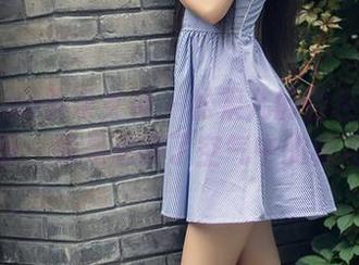 TouTiao头条女神 – 松果儿的白色系列图包分享，像是碰到了空气中的棉花糖。