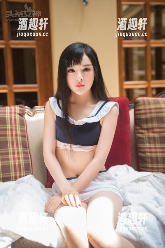 TouTiao头条女神-郭忆然 TouTiao头条女神 - 郭忆然的裸足之旅:最新作品集,带你随意踩踩