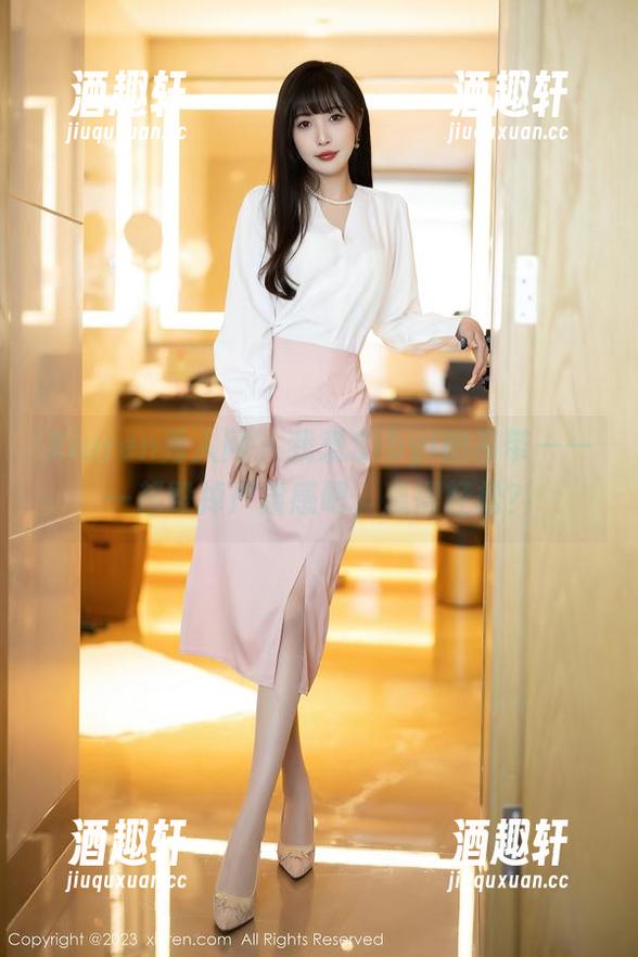Xiuren秀人网-sibyl是女巫 Xiuren秀人网 - 我爱Sibyl的吊带——一起毁掉严肃感吧,赢得轻松?