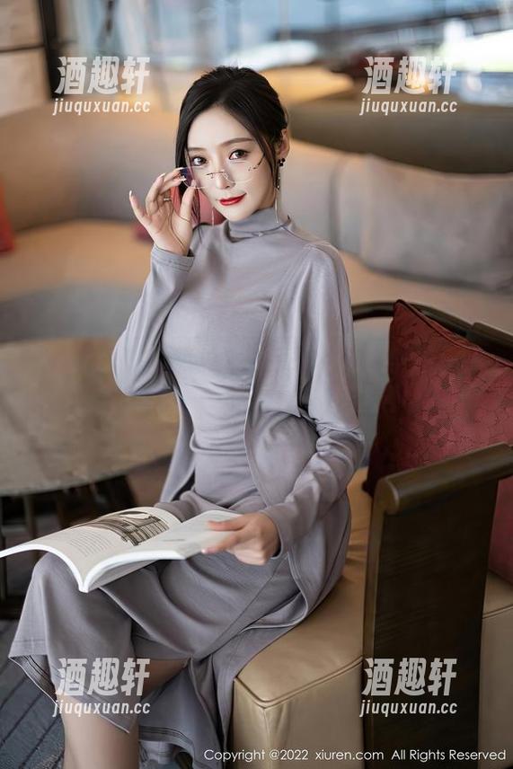 Xiuren秀人网-妲己Toxic Xiuren秀人网 - 当妲己Toxic穿上校服,谁还看得下去其他美图?