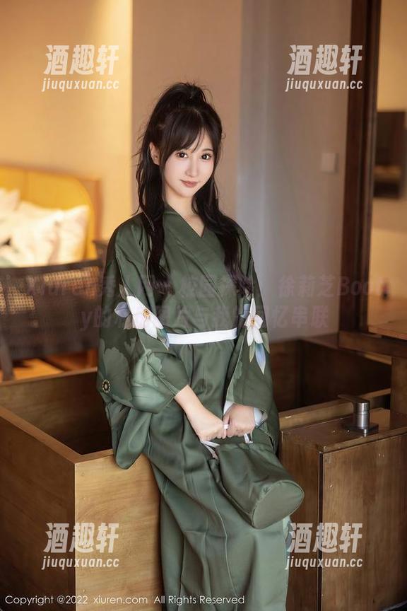 Xiuren秀人网-徐莉芝Booty Xiuren秀人网 - 校园探险:徐莉芝Booty的私房图片与我的回忆串联