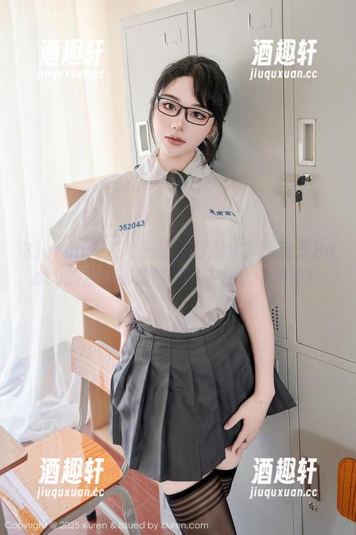 Xiuren秀人网-徐莉芝Booty Xiuren秀人网 - 谁需要潜水?徐莉芝Booty的浴缸资源图包,干脆水中漫步!