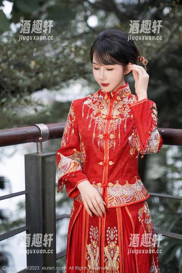 Xiuren秀人网 - 一把免费在天台的“揉揉肉肉”套图，记得搬好小板凳！