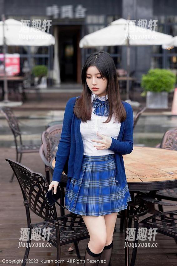 Xiuren秀人网-王馨瑶yanni Xiuren秀人网 - 觉醒吧,王馨瑶yanni的御姐特质,美图精选唤醒你的秋裤梦!