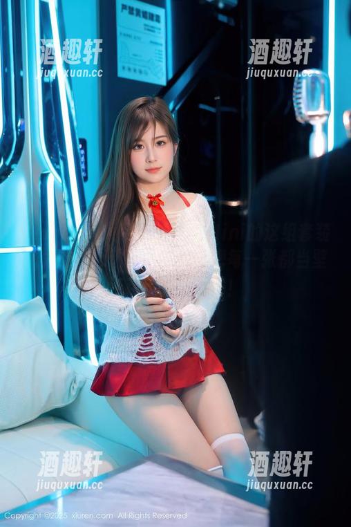 Xiuren秀人网 - 糯美子Mini的这组套装，太让人心动了，我就想把每一张都当壁纸用，太美了吧！