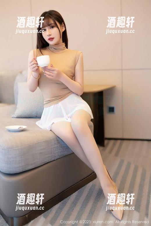 Xiuren秀人网 - 图包里都装了些啥？蕊蕊ruirui的圆润精致美女，资源让人浮想联翩呀。