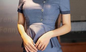 Xiuren秀人网 – 这组双人写真，是陈梵妮Fanny在跟自己的闺蜜套路吗？！