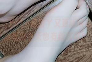 微密圈 – YuYu超甜丫又更新网袜合集，没想到今天也有新花样！