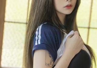 Yuka(유카)独家的红色独奏–精选写真中意外的蓝色滋味