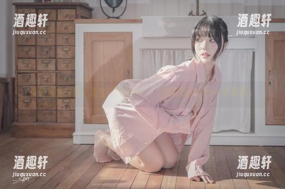 谁说黄金只属于珠宝？Yuna(윤아)用更新的cos一举颠覆。