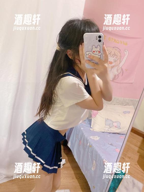 usejan蓝蓝的旗袍：高清图片，优雅得让人想多看几眼