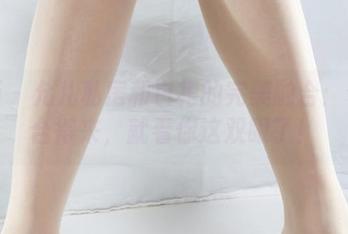 丽柜 – 允儿私房和白裙的完美融合：合不合得来，就看你这双眼了！