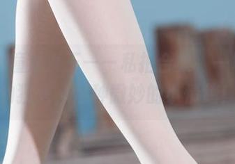丽柜 – 潼潼女王——私拍合集，一场感官的狂欢，各种微妙的小情绪！