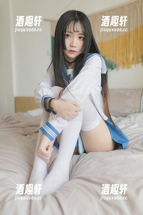 五更百鬼 为啥五更百鬼的皮衣写真,我的眼睛就不肯离开那颜色呀?