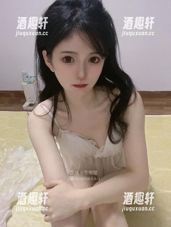 擦掉鞋子的烦恼：倦倦喵与图库里的裸足系列