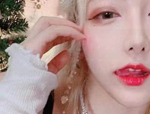 图片来啦！啾小妍的甜心更新，你准备好“拜服”了吗？