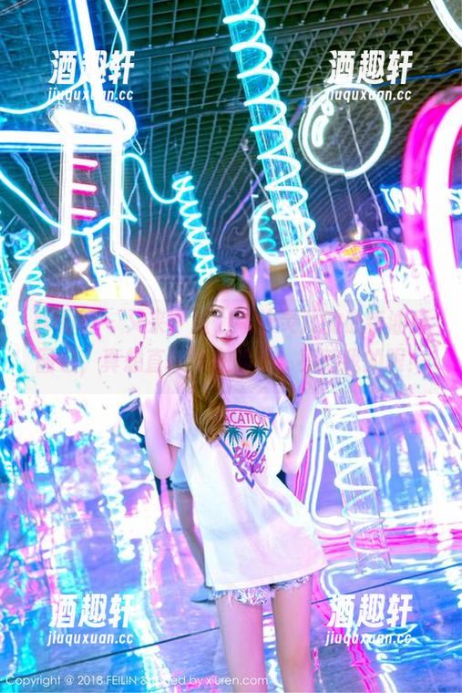 嗲囡囡-娜依灵儿 嗲囡囡 - 又来一波,娜依灵儿的最新油亮图包,真想直接涂在脸上,亮瞎我的眼!