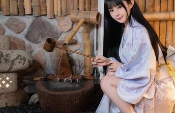 最新写真：失眠小宁的女巫时刻，眼袋都能施法了，怕吗？