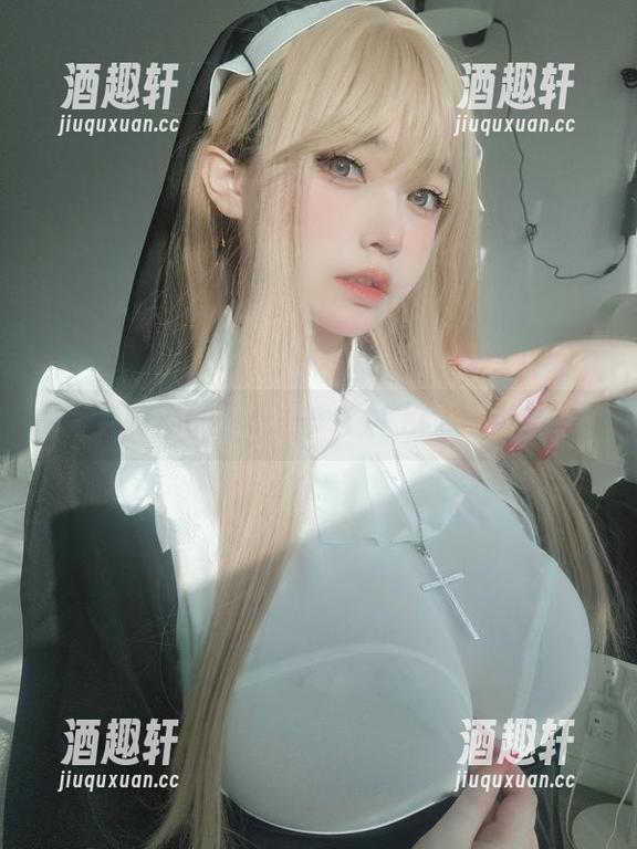 女主K 镂空四溢的闪光——女主K私拍新体验