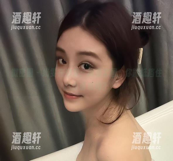 奶雯 微密圈 - 奶雯在浴室:高清套图,你能抵挡住这份诱惑吗?