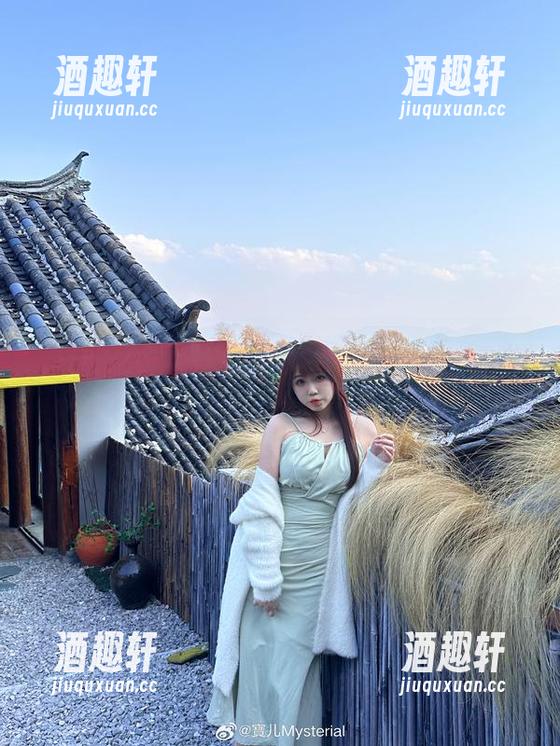 宝儿mysterial：双人忙里偷闲的COS套图，别说话，我屏住呼吸中…