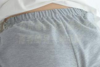 少女秩序 – 在乐栀的体操服美图中，找到青春的另一种可能