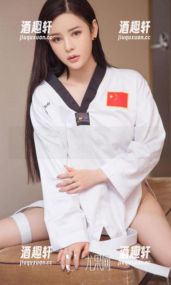 尤果网 - 李莉莉的睡衣写真，看完我只想给她一个点赞：网盘下载不过瘾呀。
