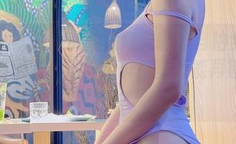 微密圈 – 别再说就是阿朱啊的自拍女郎图包更新慢了，这波新鲜感真的能再等一下吗？