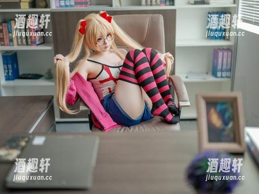 幼水铃衣 原图到手,福利满满!不得不说,幼水铃衣的旅拍真是很有看头。