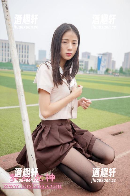 梦丝女神-苏柔 梦丝女神 - 说到舒适,苏柔的毛衣套图给了我新的启发,穿上就不想动了。