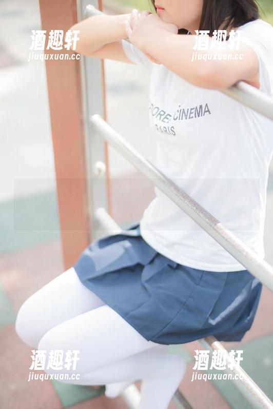 在线发售！森萝财团的校服黑丝学妹，谁能不赞叹？