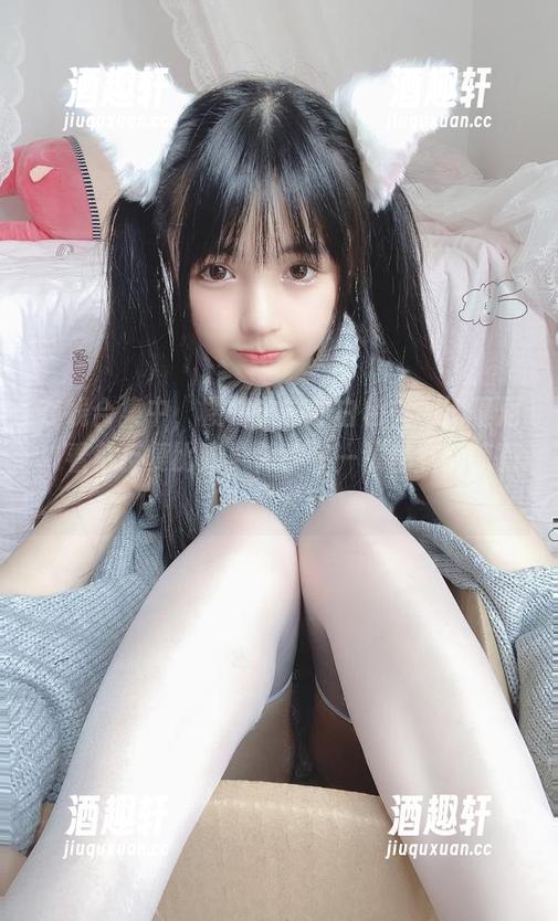 在线合集中，樱井宁宁的白色热裤比基尼，看着反复比对，似乎每一张都有新惊喜？