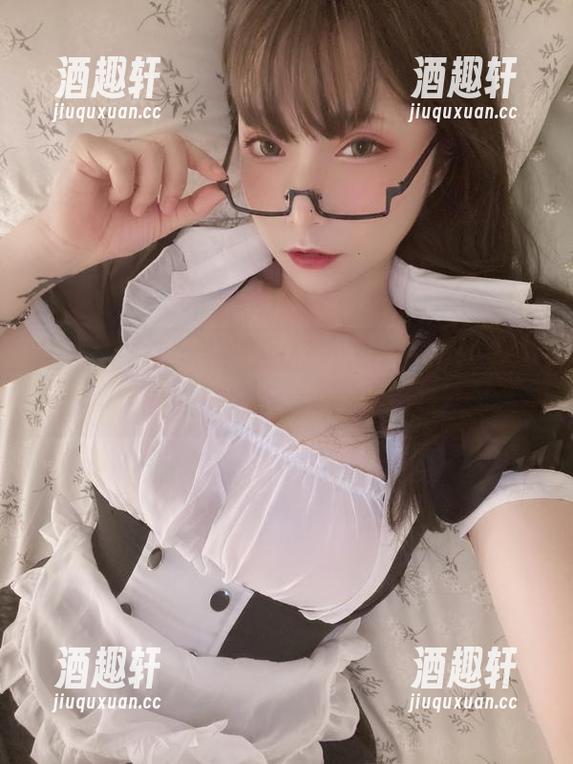 次屁啦 学妹,她在次屁啦的高清镜头下,分享这一抹不经意的美。