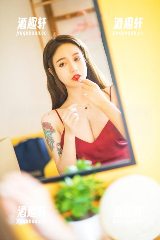 抽屉里的棉袜不再普通！洛丽塔大哥的写真集资源给你不一样的灵感！