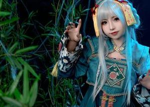 当爆机少女喵小吉用私拍解读虚假赛博朋克