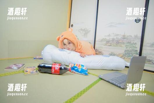 白易子教主带来的校园私房，图片里那种恣意，仿佛时间也慢下来。