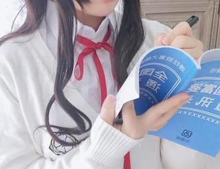 白烨烨：高清版恶魔姐姐，谁能抵挡这种诱惑…