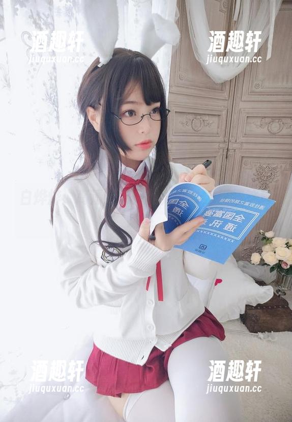 白烨烨：高清版恶魔姐姐，谁能抵挡这种诱惑...