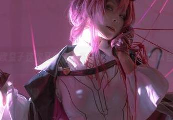 百合欧皇子这次又来耍，高清透明写真让人难以自拔。