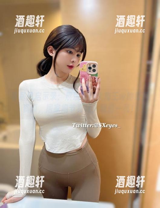 家居风启示录：展现眼酱大魔王w的原图资源，居家细节真让人眼前一亮！