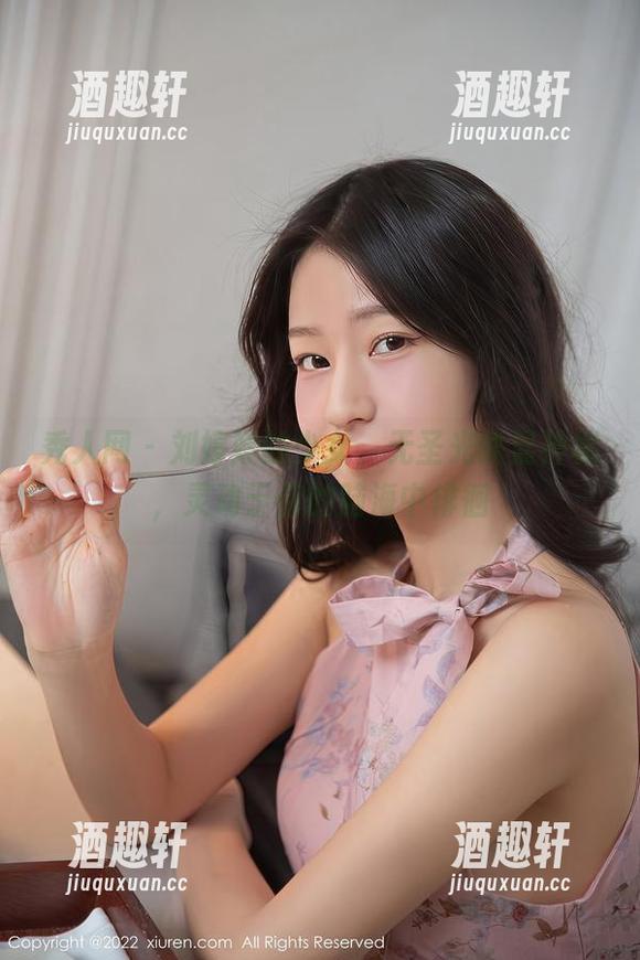 秀人网-刘婷婷 秀人网 - 刘婷婷的少女,无圣光略显神秘,灵动于你的脑海中徘徊