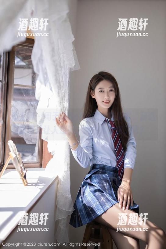 秀人网 - 周于希Sally的丝袜美臀，精选套图总让人想问：这也太惊艳了吧？
