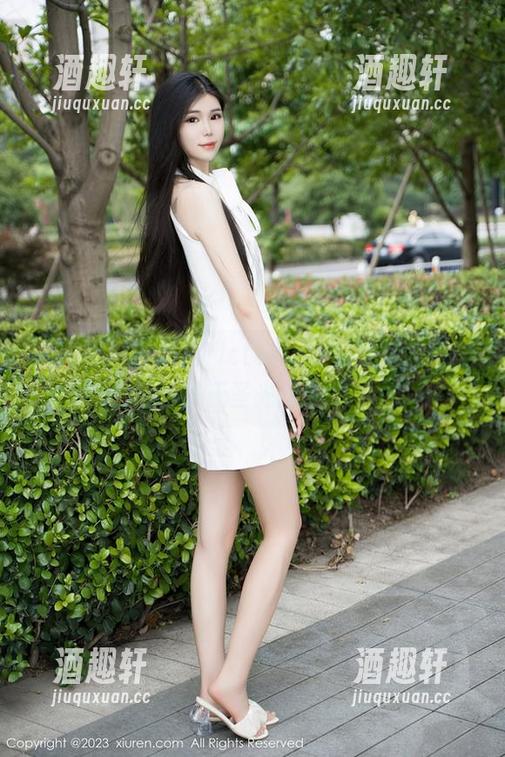秀人网-果儿Victoria 秀人网 - 当果儿Victoria变成修女,不安分的无圣光图包。