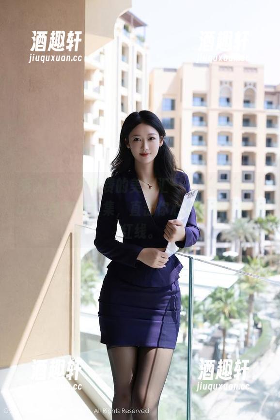 秀人网 - 不收费的美腿汇——沐言yanyan灰丝免费合集，直击你心中那根可疑的红线。