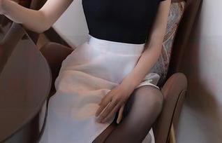 秀人网 – 谢晚晚的又一波女孩图包更新，难道她的灵感源泉是一座宝藏？